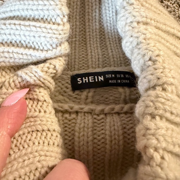 EUC BLACK arm cover up SHEIN Knit Turtleneck Sweater Cream medium - Picture 6 of 7